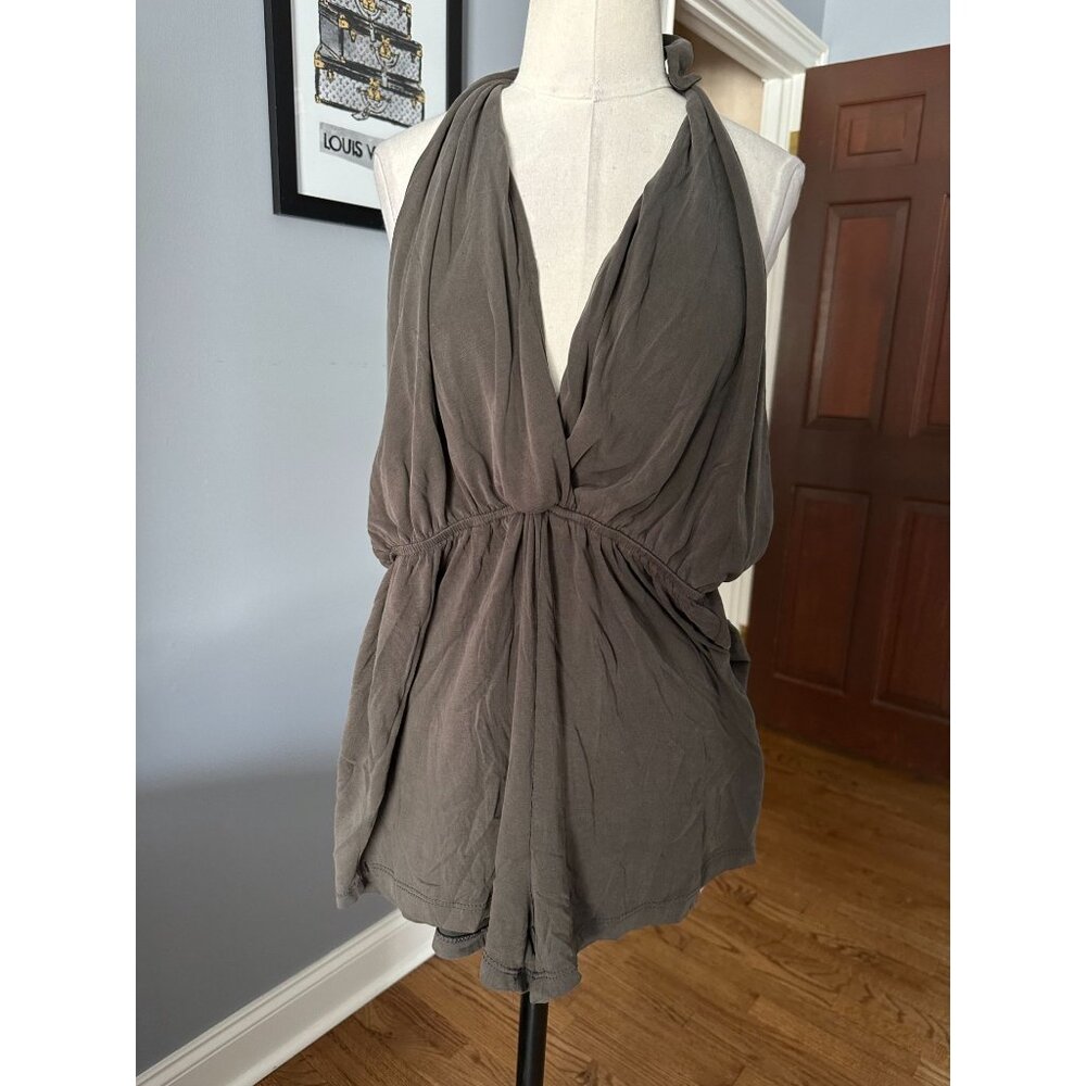 El Bloom Forest Green Halter open back romper Women’s Size Small